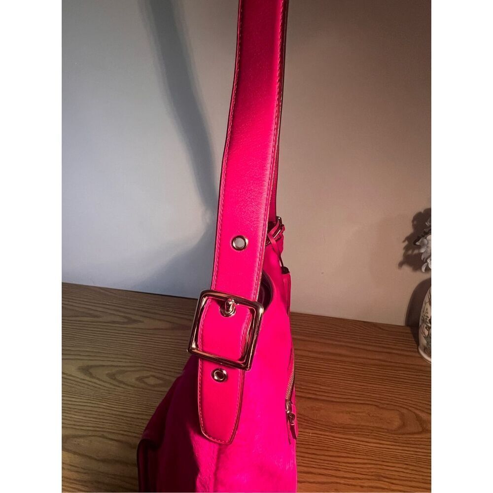 NWOT Coach NY Legacy hot Pink fur shoulder crossbody purse Barbie Pink - Picture 4 of 7